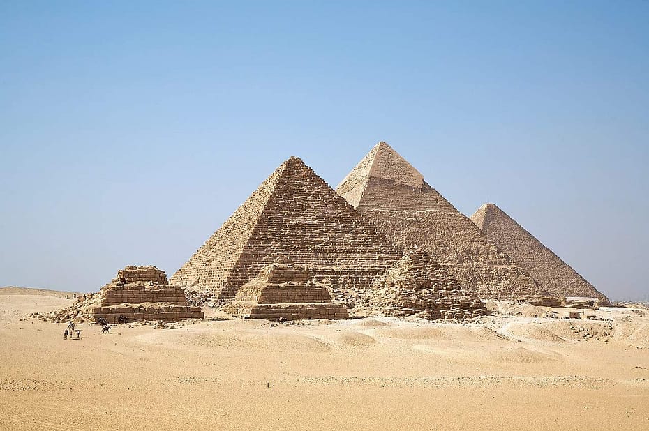 How Were the Pyramids Built? | كيف شيدت الاهرامات؟