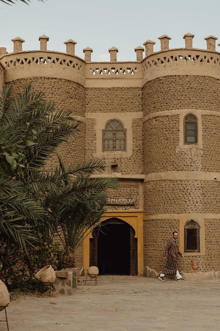 Preserving Traditional Arabic Architecture in the Modern World الحفاظ على العمارة العربية التقليدية في العالم الحديث